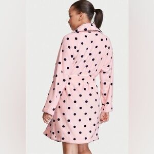 NWOT Victoria’s Secret Women’s M/L Pink Polka Dot Robe